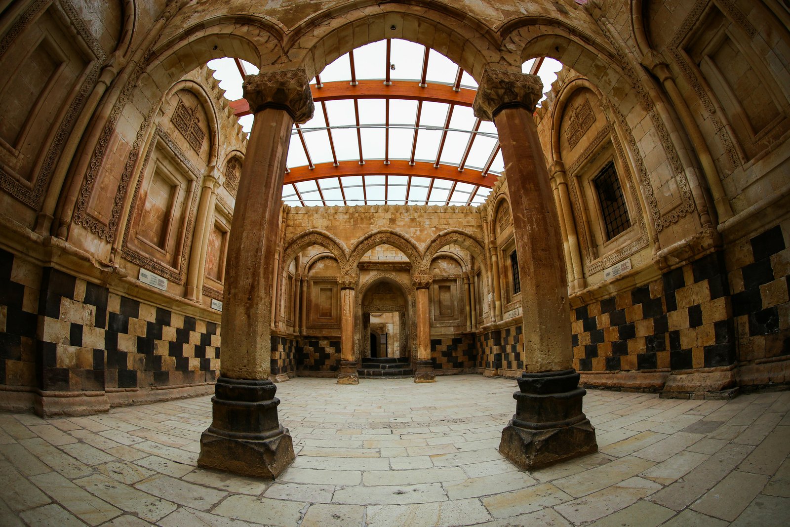 Reassessing Women’s Economic Agency Through the Lens of the Shariʿa Court Records: The Case of Eighteenth-Century Ottoman Tripoli