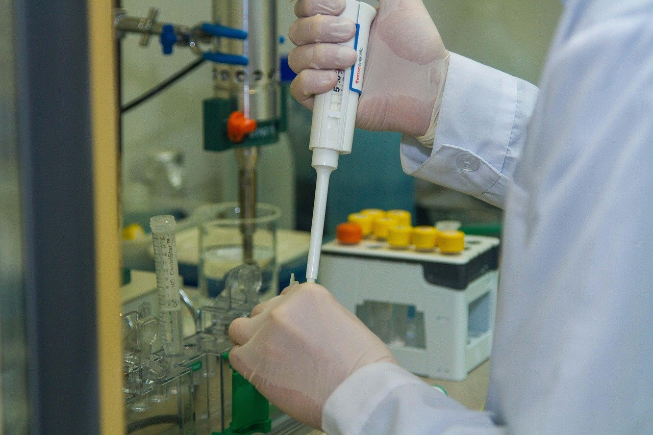 RP-DAD-HPLC Method for Quantitative Analysis of Clofazimine and Pyrazinamide for Inclusion in Fixed-Dose Combination Topical Drug Delivery System