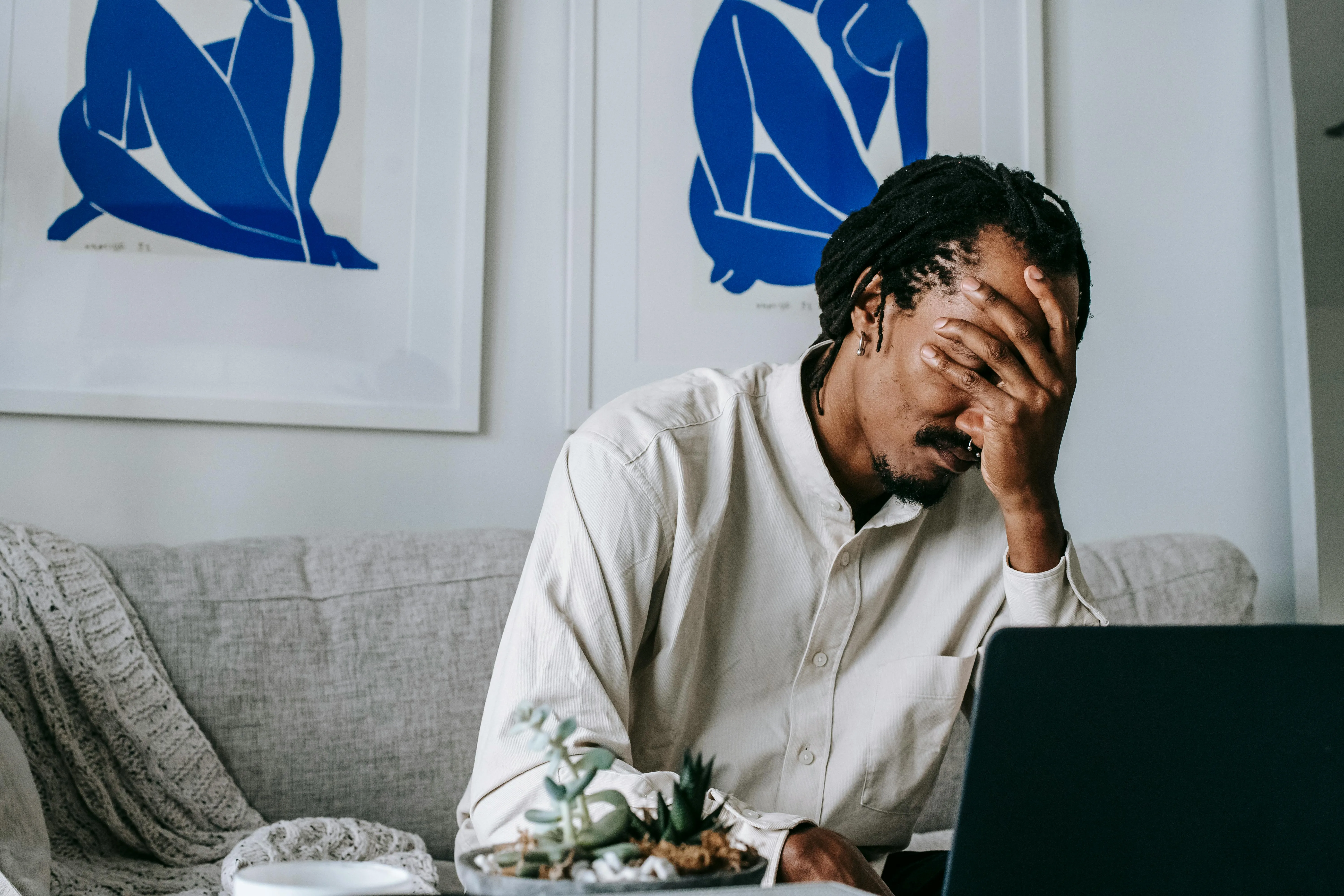 “It didn’t feel right but I needed a job so desperately”: Understanding People’s Emotions and Help Needs During Scams