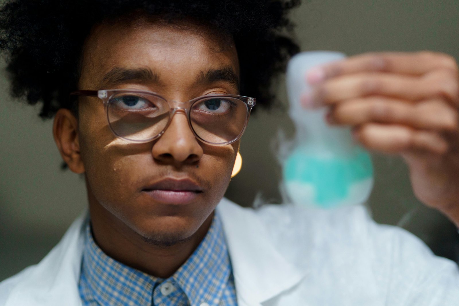 Understanding the Relationship between Organic Chemistry Misconceptions and Students’ Chemistry Self-Efficacy in Higher Education Organic Chemistry Courses