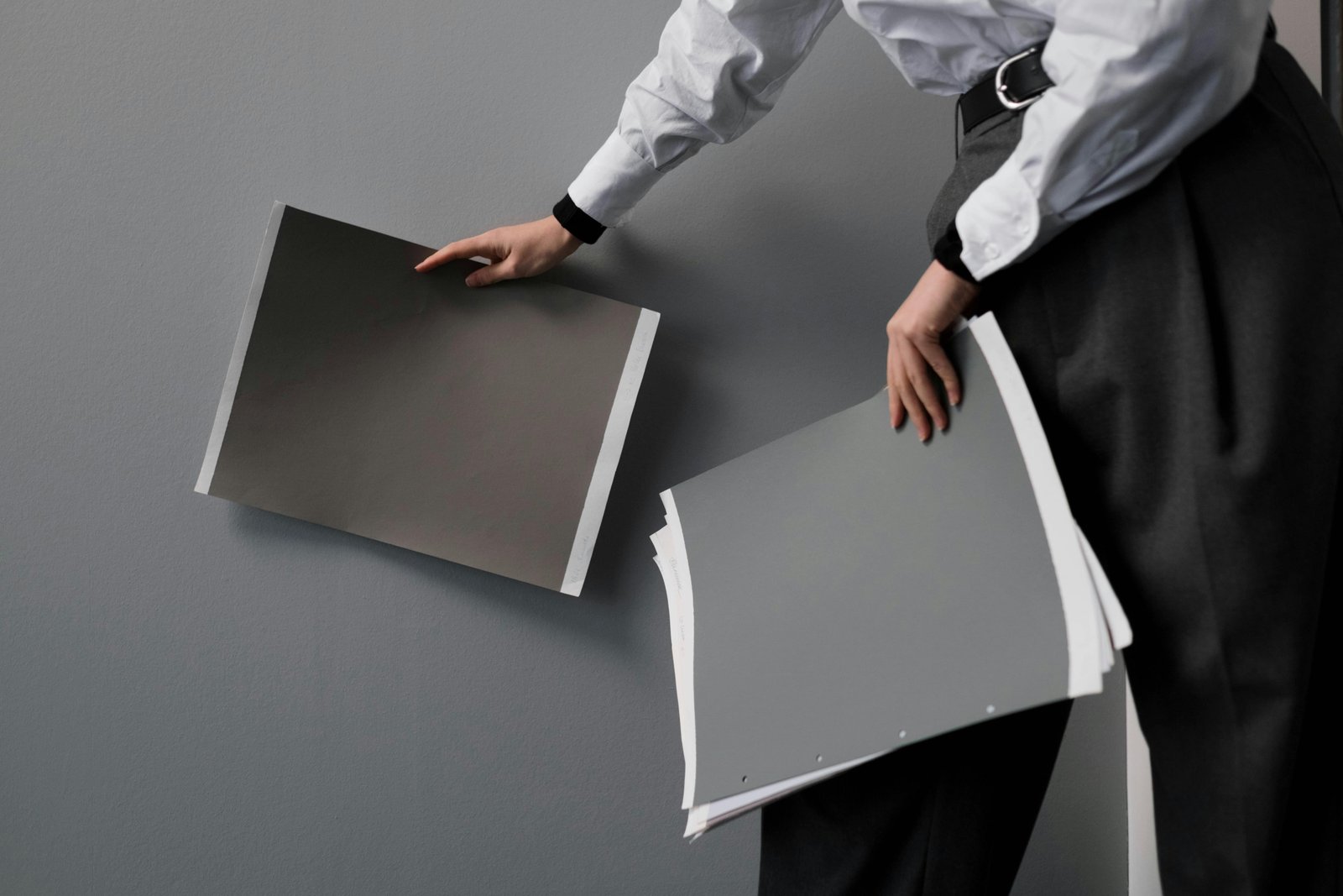 Reviving material agency against reductionist translations in architecture