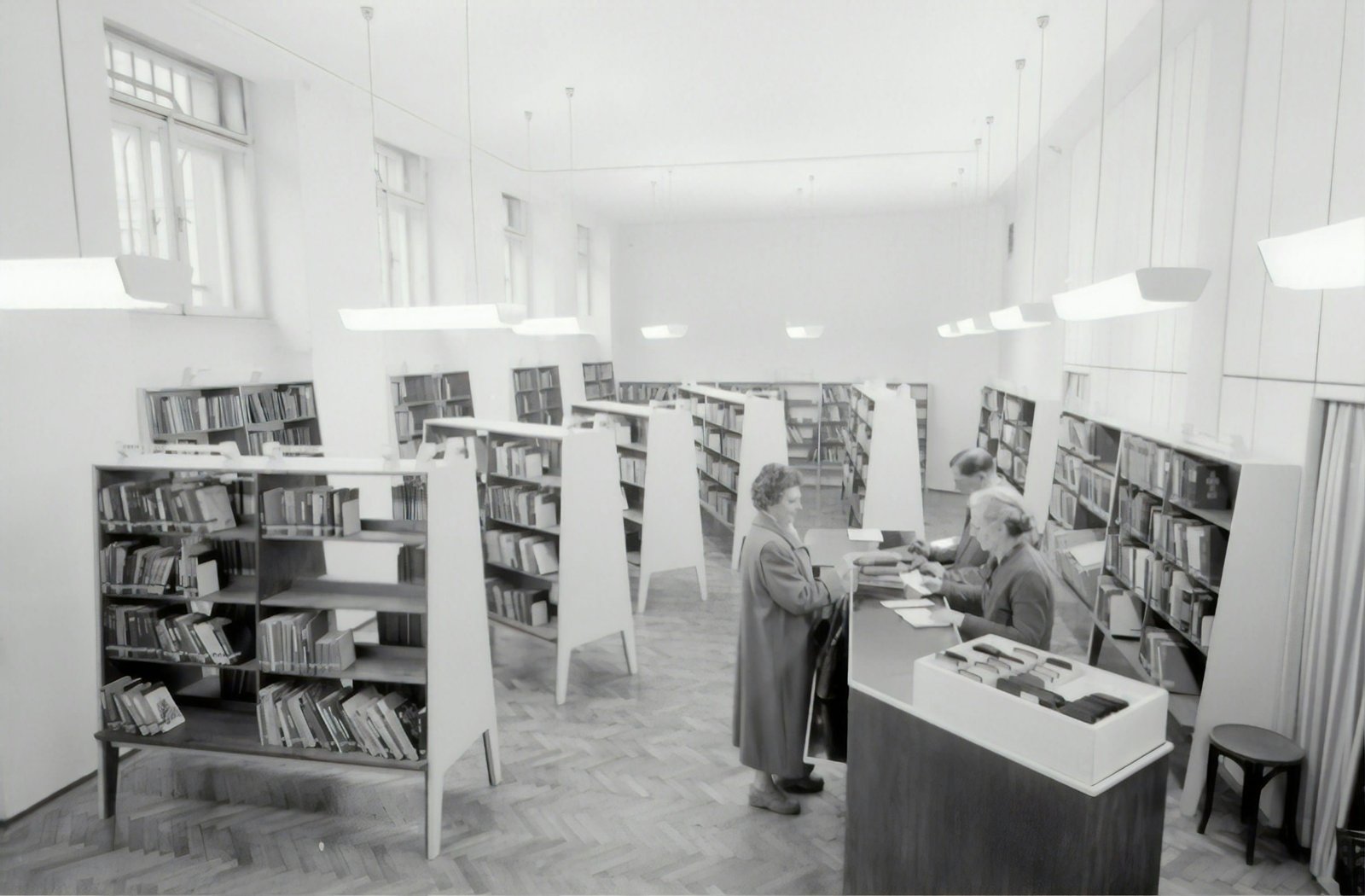 The relationship between academic freedom and government policy effectiveness in Hungarian higher education after 1990