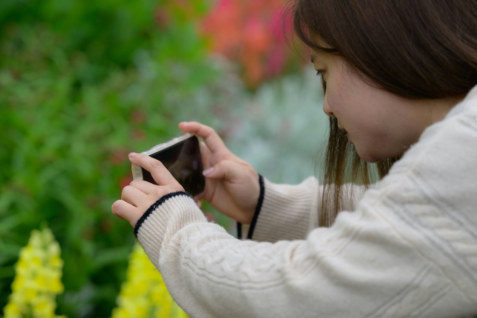 Psychological Resilience and Emotional Distress as Chain Mediators Between Physical Activity and Short Video Dependency Among Adolescents