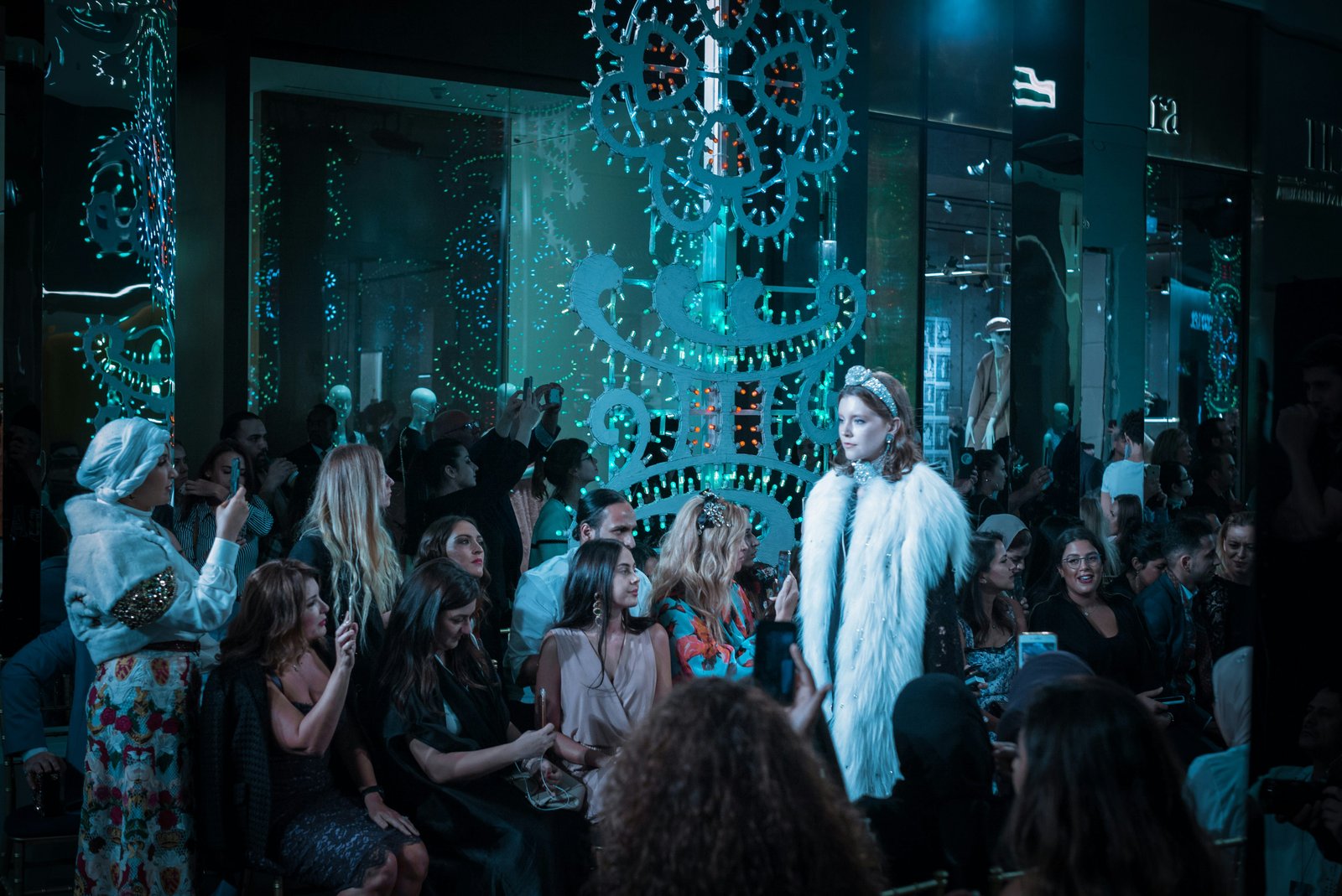 String Theory: Participatory Sonification Performance of Naturalistic Conversation