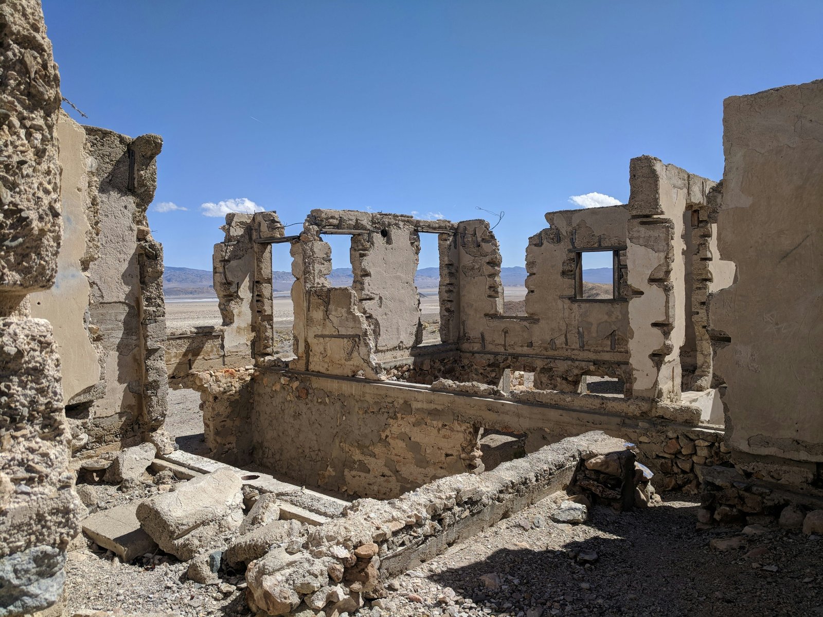 Insularity as Cultural Strategy: Mimbres Social Organization in Southwest New Mexico, AD 1000–1130